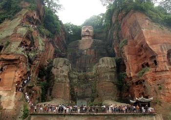 峨眉山、樂(lè)山品質(zhì)全景二日游